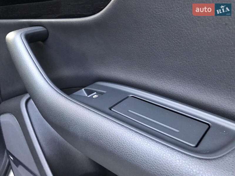 Внедорожник / Кроссовер Audi Q7 2016 в Луцке