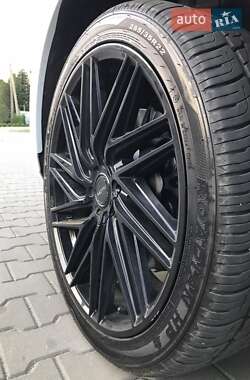 Позашляховик / Кросовер Audi Q7 2016 в 