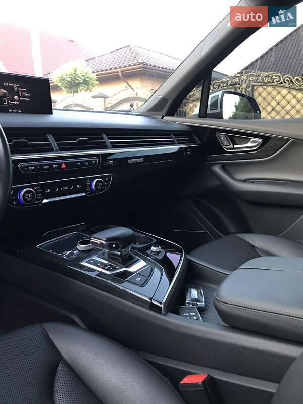 Внедорожник / Кроссовер Audi Q7 2016 в Луцке