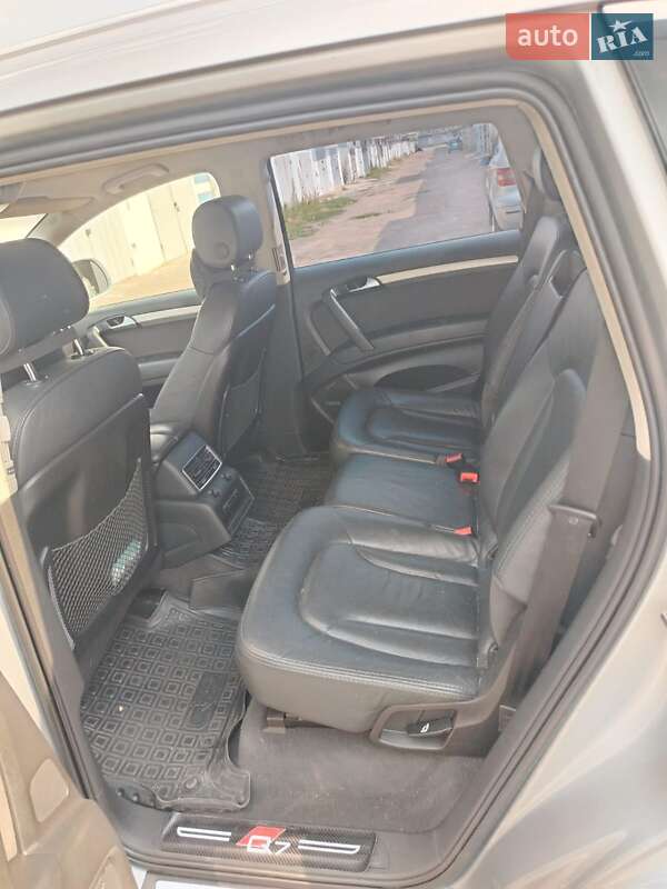 Позашляховик / Кросовер Audi Q7 2010 в Ізмаїлі