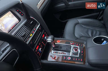 Внедорожник / Кроссовер Audi Q7 2014 в 
