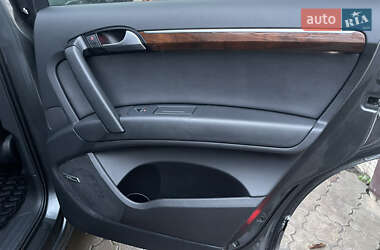 Внедорожник / Кроссовер Audi Q7 2014 в 
