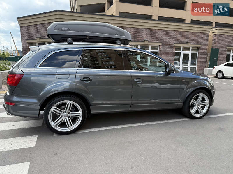 Внедорожник / Кроссовер Audi Q7 2012 в Киеве