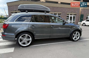 Внедорожник / Кроссовер Audi Q7 2012 в 