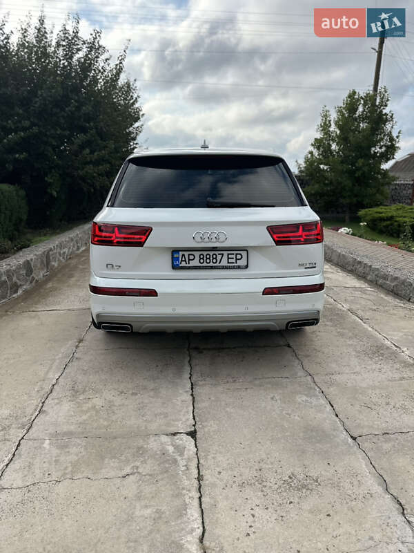 Позашляховик / Кросовер Audi Q7 2018 в Києві