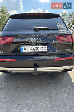 Внедорожник / Кроссовер Audi Q7 2018 в 