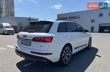 Внедорожник / Кроссовер Audi Q7 2025 в 