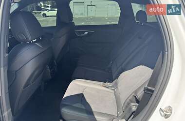 Внедорожник / Кроссовер Audi Q7 2025 в 