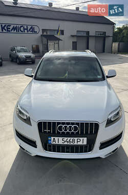 Внедорожник / Кроссовер Audi Q7 2015 в 