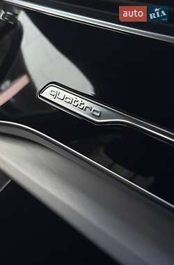 Внедорожник / Кроссовер Audi Q7 2020 в 