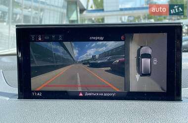 Внедорожник / Кроссовер Audi Q7 2018 в 