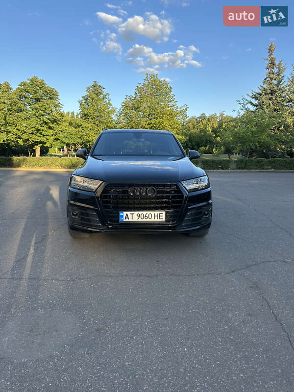 Внедорожник / Кроссовер Audi Q7 2015 в Южноукраинске