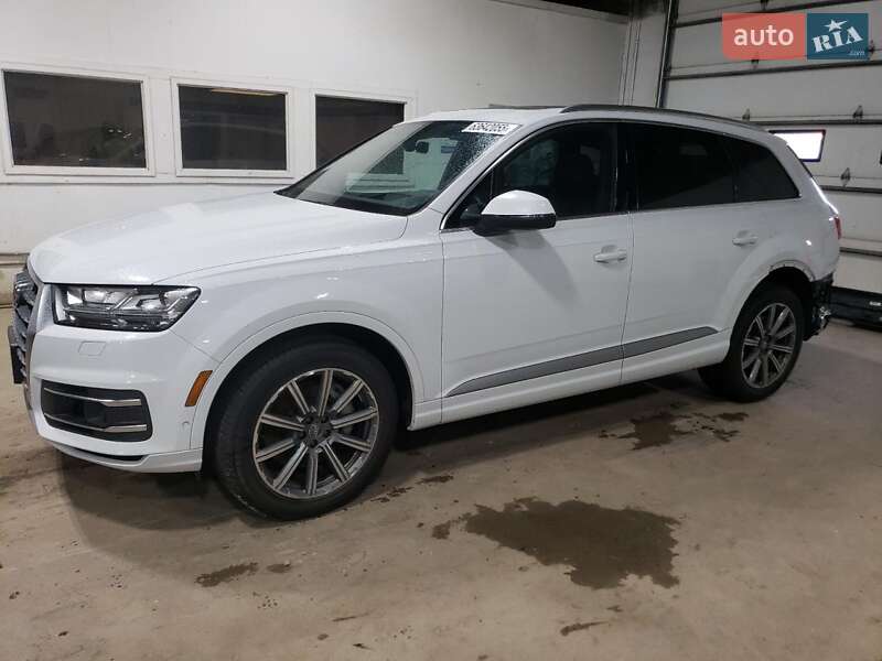Внедорожник / Кроссовер Audi Q7 2019 в 