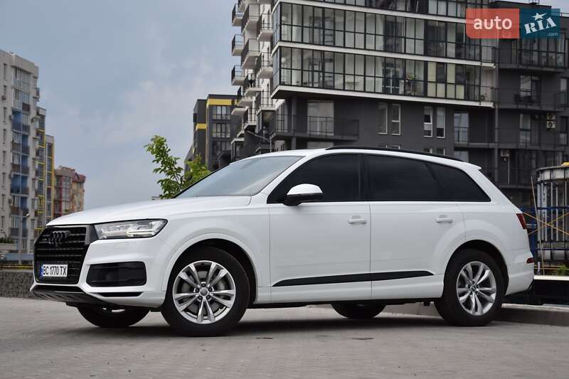 Позашляховик / Кросовер Audi Q7 2019 в Львові