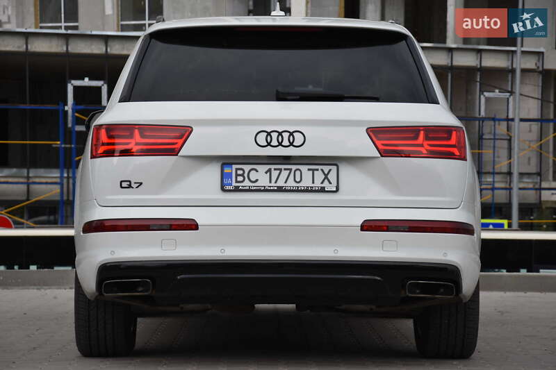 Позашляховик / Кросовер Audi Q7 2019 в Львові