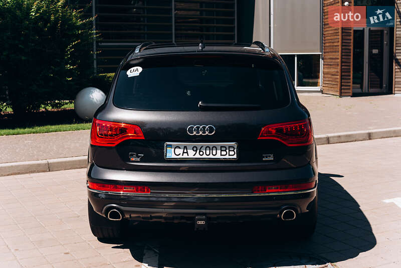 Внедорожник / Кроссовер Audi Q7 2015 в Черкассах