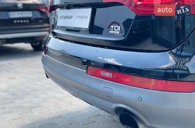 Внедорожник / Кроссовер Audi Q7 2013 в 