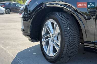 Внедорожник / Кроссовер Audi Q7 2020 в 