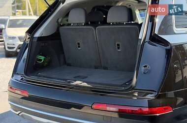 Внедорожник / Кроссовер Audi Q7 2020 в 