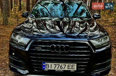 Внедорожник / Кроссовер Audi Q7 2016 в 
