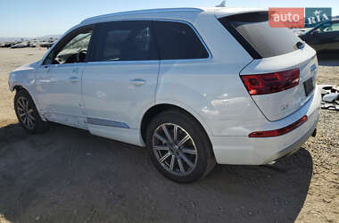 Позашляховик / Кросовер Audi Q7 2018 в 