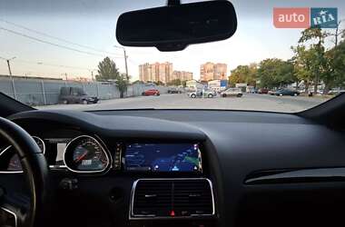 Внедорожник / Кроссовер Audi Q7 2013 в 