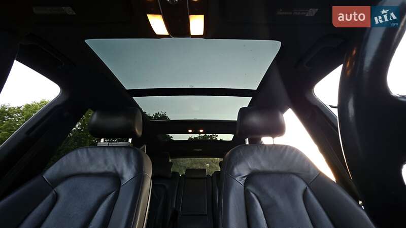 Внедорожник / Кроссовер Audi Q7 2013 в Одессе