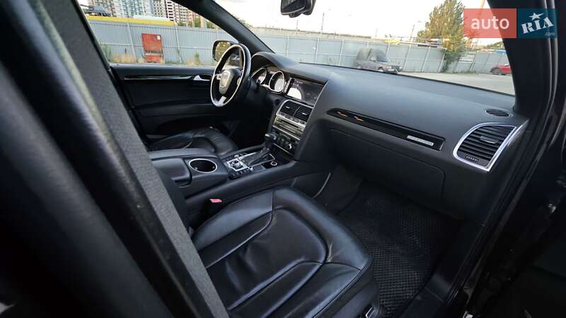 Позашляховик / Кросовер Audi Q7 2013 в Одесі
