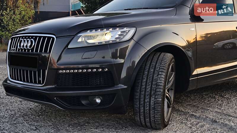 Позашляховик / Кросовер Audi Q7 2013 в Одесі