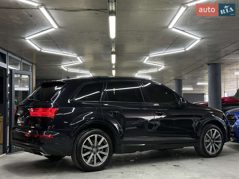 Внедорожник / Кроссовер Audi Q7 2016 в Одессе