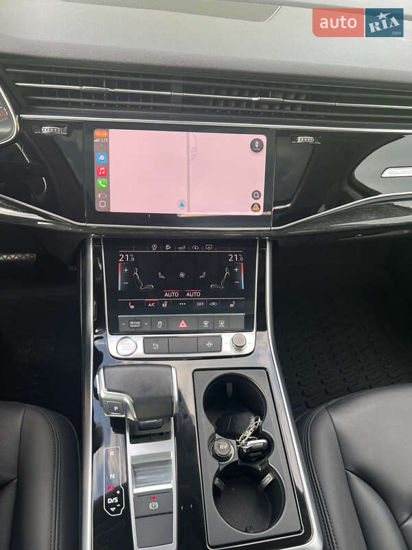 Позашляховик / Кросовер Audi Q7 2020 в Івано-Франківську