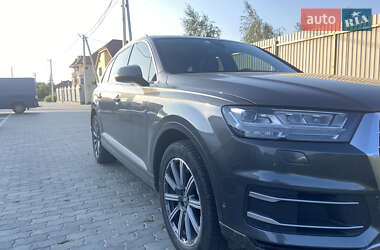 Внедорожник / Кроссовер Audi Q7 2019 в 
