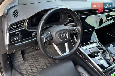 Внедорожник / Кроссовер Audi Q7 2020 в 