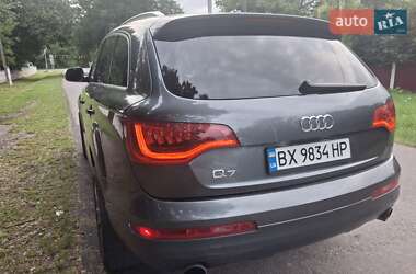 Внедорожник / Кроссовер Audi Q7 2013 в 