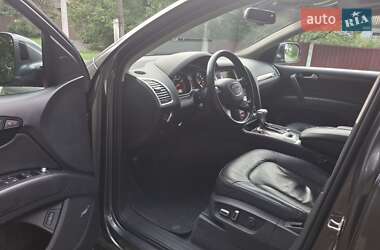 Внедорожник / Кроссовер Audi Q7 2013 в 