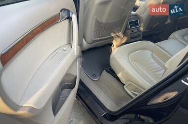 Внедорожник / Кроссовер Audi Q7 2013 в 