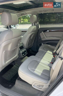 Внедорожник / Кроссовер Audi Q7 2014 в 