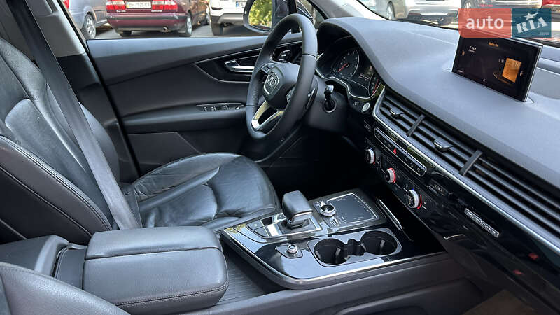 Позашляховик / Кросовер Audi Q7 2017 в Одесі