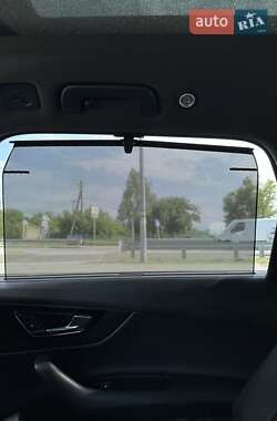 Внедорожник / Кроссовер Audi Q7 2016 в 