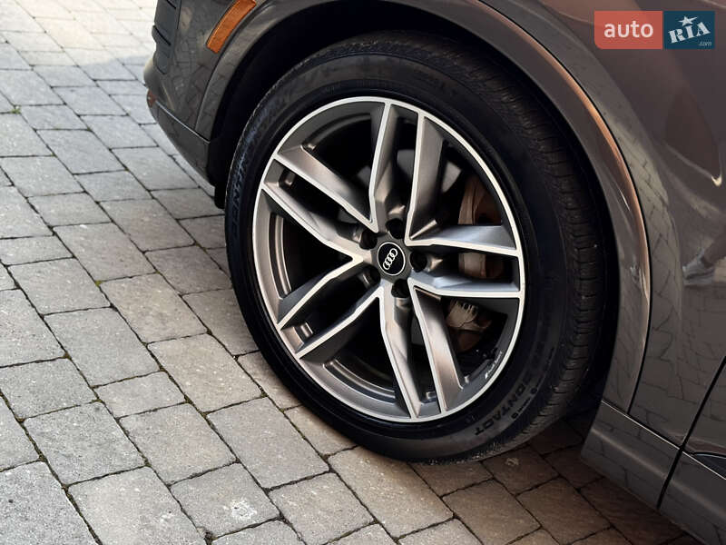 Позашляховик / Кросовер Audi Q7 2018 в Івано-Франківську