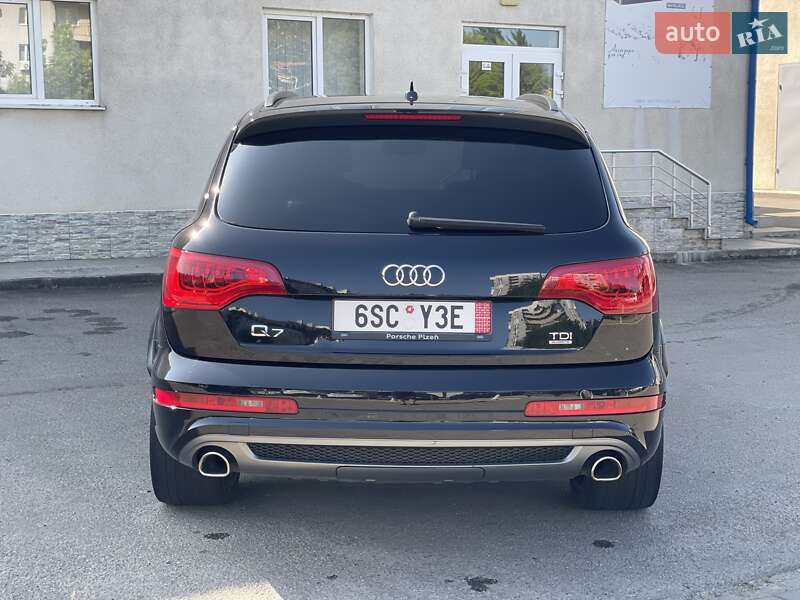 Внедорожник / Кроссовер Audi Q7 2014 в Черновцах