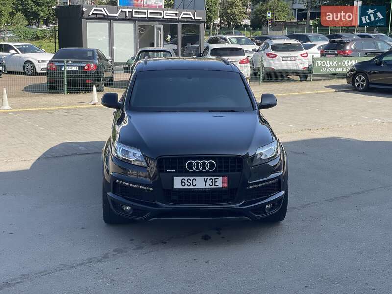 Внедорожник / Кроссовер Audi Q7 2014 в Черновцах