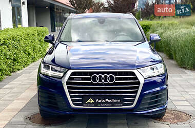 Внедорожник / Кроссовер Audi Q7 2018 в 