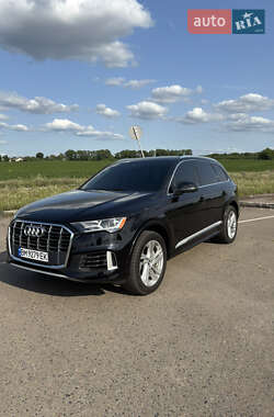Внедорожник / Кроссовер Audi Q7 2019 в 
