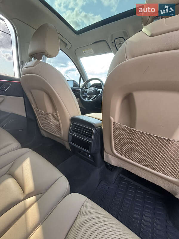 Внедорожник / Кроссовер Audi Q7 2019 в Сумах