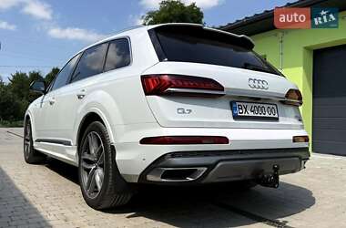 Внедорожник / Кроссовер Audi Q7 2020 в 