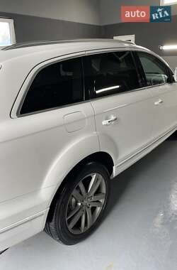 Внедорожник / Кроссовер Audi Q7 2012 в 