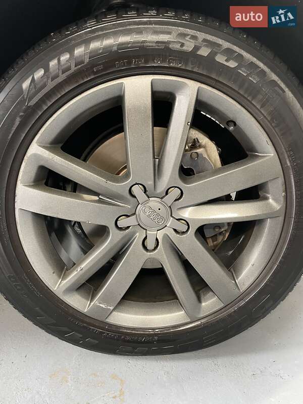 Позашляховик / Кросовер Audi Q7 2012 в Луцьку