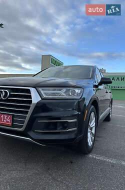 Позашляховик / Кросовер Audi Q7 2016 в 