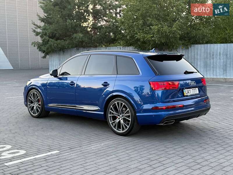 Внедорожник / Кроссовер Audi Q7 2016 в Харькове